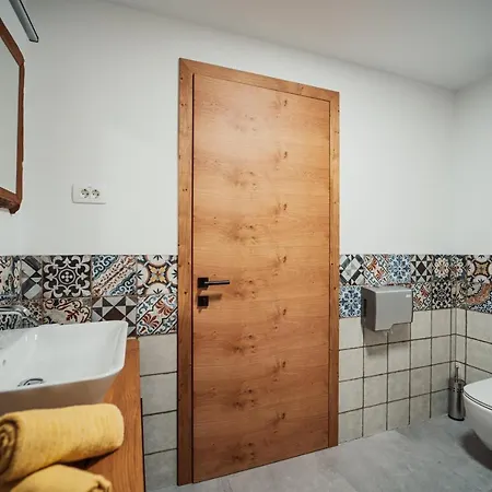 Kocbek Since 1929 * Sveti Jurij ob Scavnici