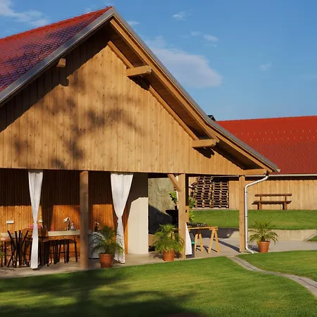 Daire Kocbek Since 1929 Sveti Jurij ob Scavnici