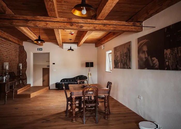 Kocbek Since 1929 * スヴェティ・ユリイ・オプ・シュチャヴニツィ